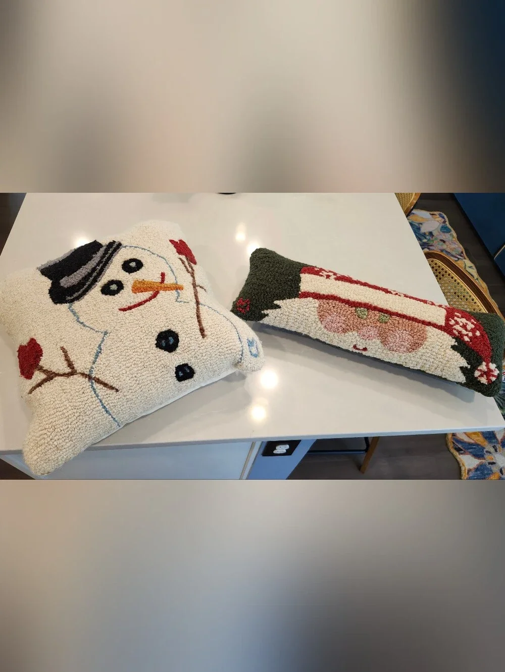 Holiday Snowman Hooked Wool And Velvet Backing Pillows - Cream and Green